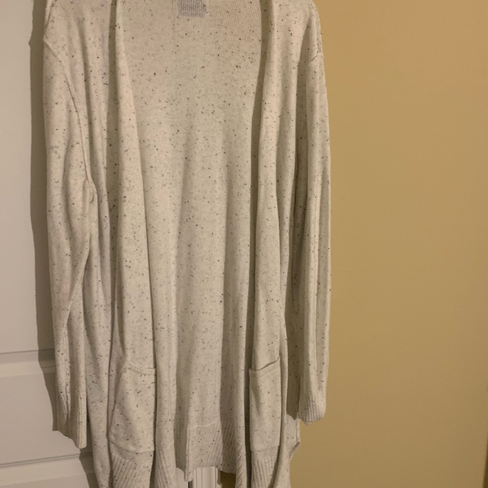 XXL long light weight sweater cardigan. White with black & grey specks
